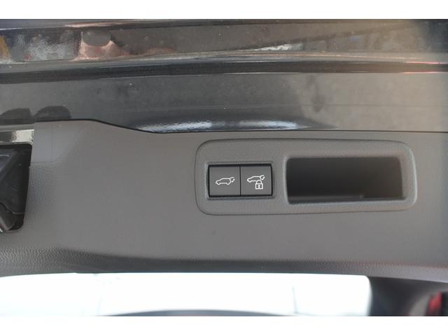 Z 4WD 純正ナビ フルセグ 全方位カメラ デジタルインナーミラー ETC パワーバックドア ハーフレザーシート パワーシート 衝突軽減ブレーキ スマートキー(19枚目)