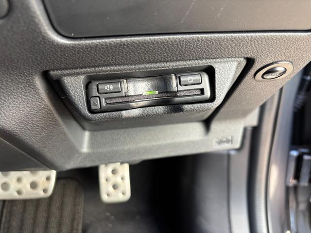 ＷＲＸ Ｓ４ ＳＴＩスポーツＲ　ＥＸ　純正１１．６インチナビ　フルセグ　フロント・サイド・バックカメラ　ＥＴＣ　レカロシート　ＳＴＩエアロパッケージ　クルーズコントロール　衝突軽減ブレーキ　スマートキー（14枚目）