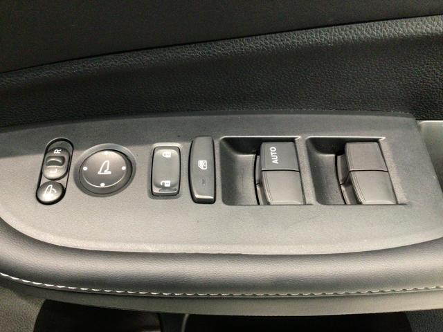 ＷＲ－Ｖ Ｚ＋　デモカーＵＰ・ホンダＣＯＮＮＥＣＴ・ＬＥＤ・純正ドラレコ・純正ＡＷ・ＥＴＣ（31枚目）