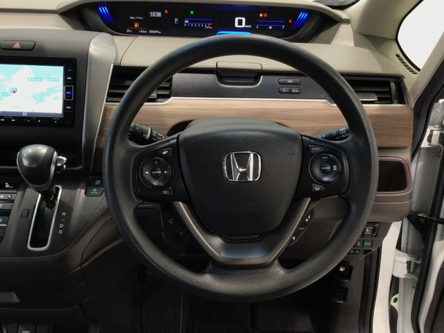 フリード G・ホンダセンシング フルセグ・メモリナビ・DVD・バックカメラ・ECONスイッチ・ETC(17枚目)