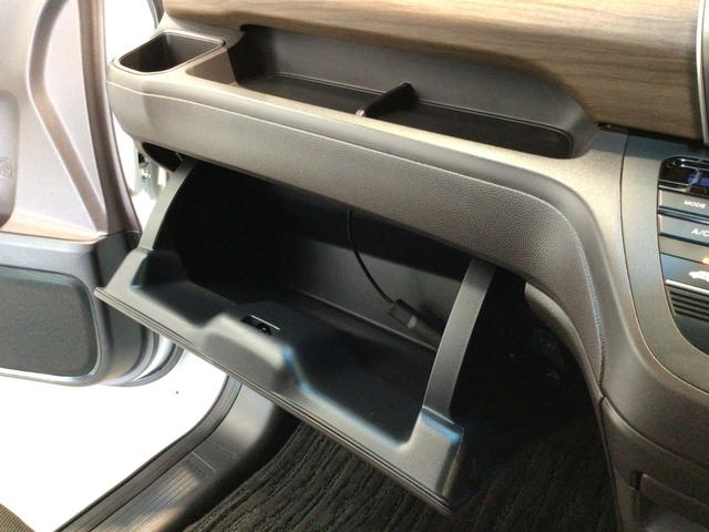 フリード G・ホンダセンシング フルセグ・メモリナビ・DVD・バックカメラ・ECONスイッチ・ETC(31枚目)