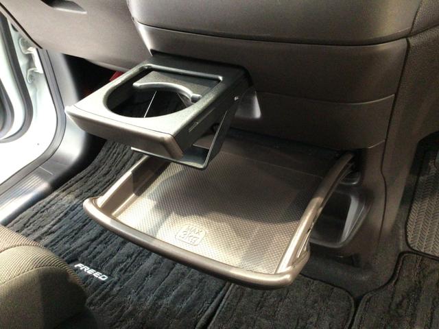 フリード G・ホンダセンシング フルセグ・メモリナビ・DVD・バックカメラ・ECONスイッチ・ETC(32枚目)