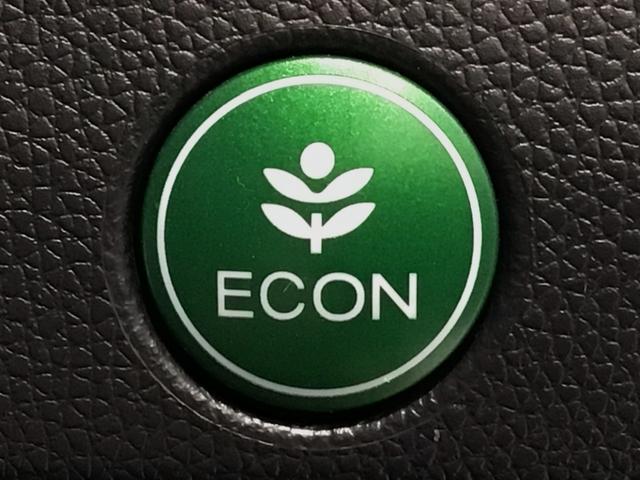 ★ＥＣＯＮスイッチ★　エコドライブを加速しよう！スイッチをＯＮにすると、運転の仕方によるロスを抑え込み燃費をよくするようクルマが頑張ります（＊＾ー＾＊）燃費向上にチャレンジ♪