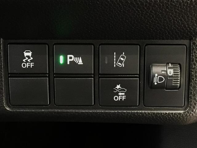 ホンダが推し進める総合先進安全装備のセンシング搭載！　衝突や斜線はみだしなどの危険が予測される時、センサーが警告。ヒューマンエラーを高度先進技術が補完してくれます。