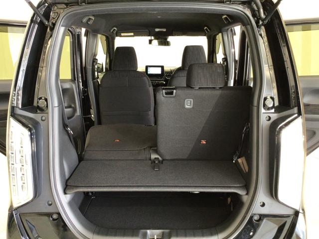 様々なパターンにアレンジができるラゲッジスペース♪お荷物の大きさや量・状況に合わせてアレンジできますので、とっても使い勝手良好ですよ♪タップリ積んで、楽しいお出かけを♪