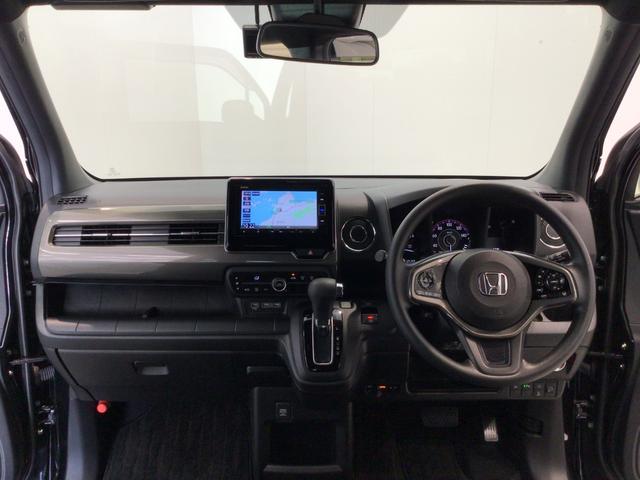 【前方視界】開放的な前方視界！運転がしやすく疲れにくいです♪窓が大きく、見通しがとっても良いおクルマですよ♪