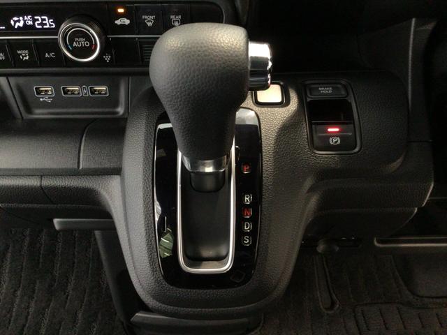 豊富に在庫を取り揃えています！軽自動車からミニバン、セダン、ＳＵＶ、話題のハイブリッド車など続々入荷しております！