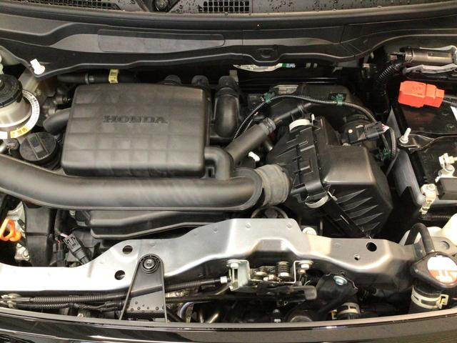 【ピカピカクリーニング】ボディ廻りはもちろん室内・シート・エンジンルーム・トランクルームなど隅々まで専門スタッフが徹底的にクリーニングし磨き上げました☆綺麗なお車で快適なドライブをお楽しみ下さい