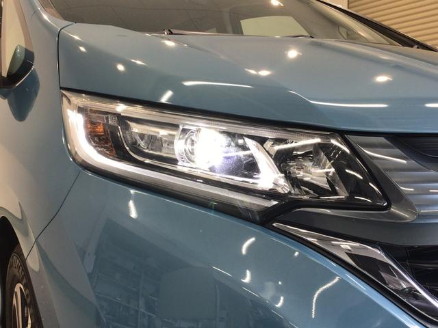 【ＬＥＤヘッドライト】大光量で夜道や雨の日の安心感を高めるＬＥＤヘッドライト。周囲の明るさに応じて自動点灯・消灯／ライトの消し忘れも防げるオートライトコントロール付！