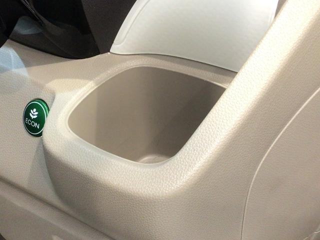 N-WGN GSSパッケージII フルセグ・メモリナビ・DVD・CD・ECONスイッチ・スマートキー・ETC(12枚目)