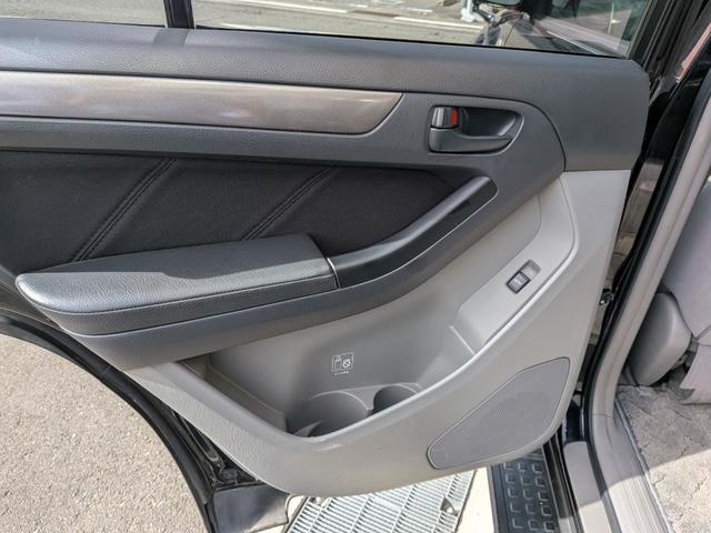 ハイラックスサーフ ＳＳＲ－Ｘリミテッド　後期モデル　ダッシュボードＧＯＯＤコンディション　エアコン　パワステ　パワーウインド　ルーフレール　ＩＮＮＯキャリアバー（53枚目）