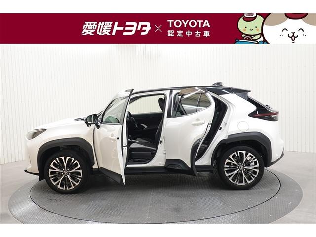 ヤリスクロス Z メモリーナビ バックカメラ 衝突被害軽減システム ETC ドラレコ LEDヘッドランプ 記録簿(3枚目)