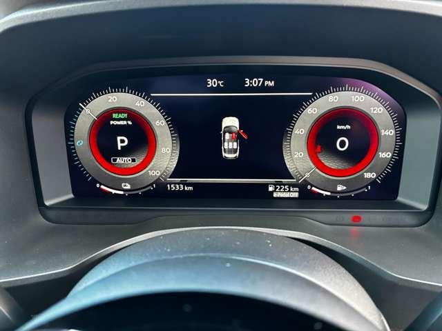 アドバンスドドライブアシストディスプレイはナビゲーションと同じで１２．３インチワイドディスプレイを採用！視認性に優れており、ナビや運転支援場を大きく表示できるエンハンスモードを搭載しております。