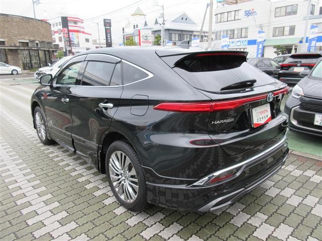 ハリアーハイブリッド Ｚ　サンルーフ　４ＷＤ　フルセグ　メモリーナビ　ミュージックプレイヤー接続可　バックカメラ　衝突被害軽減システム　ＥＴＣ　ドラレコ　ＬＥＤヘッドランプ　フルエアロ（6枚目）