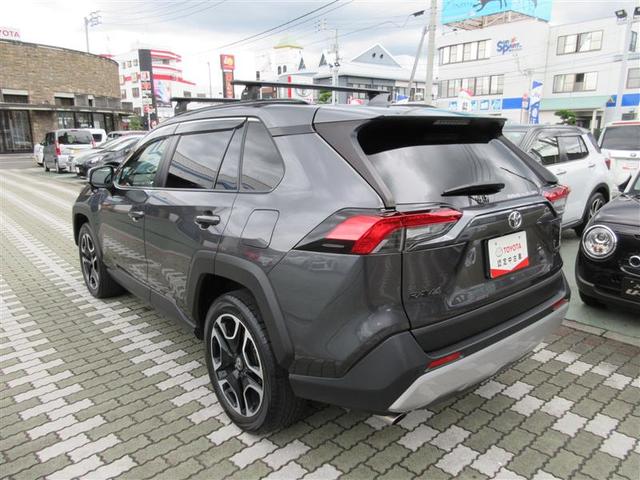 ＲＡＶ４ アドベンチャー　革シート　４ＷＤ　フルセグ　メモリーナビ　ＤＶＤ再生　ミュージックプレイヤー接続可　バックカメラ　衝突被害軽減システム　ＥＴＣ　ドラレコ　ＬＥＤヘッドランプ（7枚目）