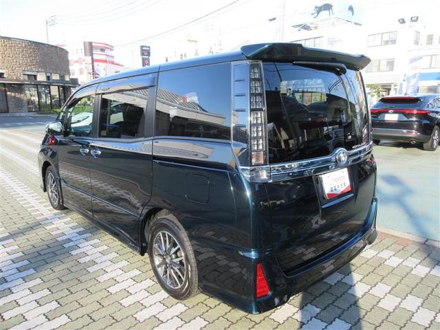 ヴォクシー ＺＳ　煌　フルセグ　メモリーナビ　ＤＶＤ再生　ミュージックプレイヤー接続可　後席モニター　バックカメラ　衝突被害軽減システム　ＥＴＣ　両側電動スライド　ＬＥＤヘッドランプ　乗車定員７人　３列シート（6枚目）