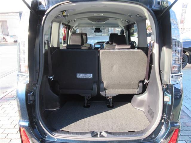 ヴォクシー ＺＳ　煌　フルセグ　メモリーナビ　ＤＶＤ再生　ミュージックプレイヤー接続可　後席モニター　バックカメラ　衝突被害軽減システム　ＥＴＣ　両側電動スライド　ＬＥＤヘッドランプ　乗車定員７人　３列シート（15枚目）