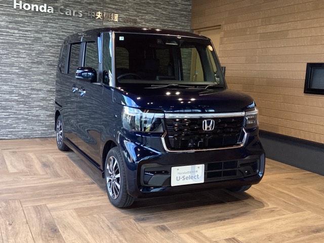 N-BOXカスタム ベースグレード 純正ナビ ETC 両側電動スライドドア フロントシートヒーターオートリトラミラー 純正14インチアルミホイル シートバックテーブルプッシュスタート 元デモカー(6枚目)