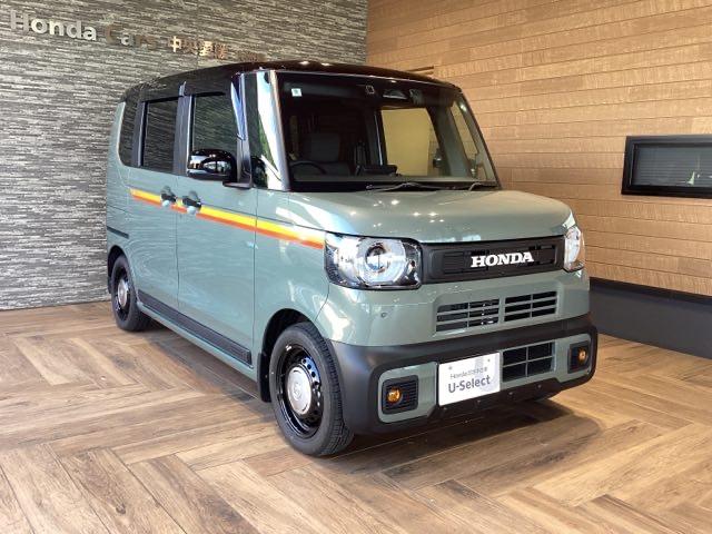 N-BOX ベースグレード 純正ナビ ETC 前後ドラレコ マルチビューカメラ 両側電動スライドドア オートリトラミラー フロントシートヒーター シートバックテーブル ツートンカラー(6枚目)