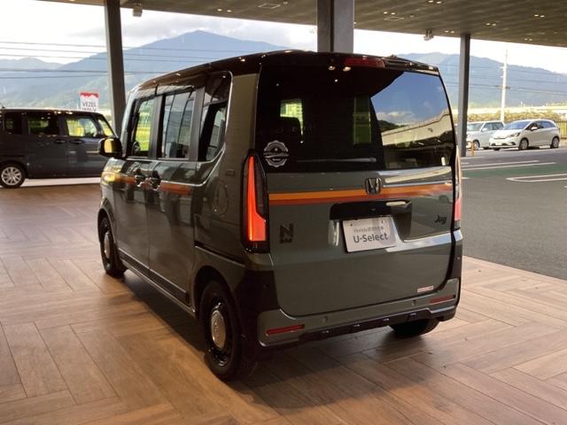 N-BOX ベースグレード 純正ナビ ETC 前後ドラレコ マルチビューカメラ 両側電動スライドドア オートリトラミラー フロントシートヒーター シートバックテーブル ツートンカラー(9枚目)