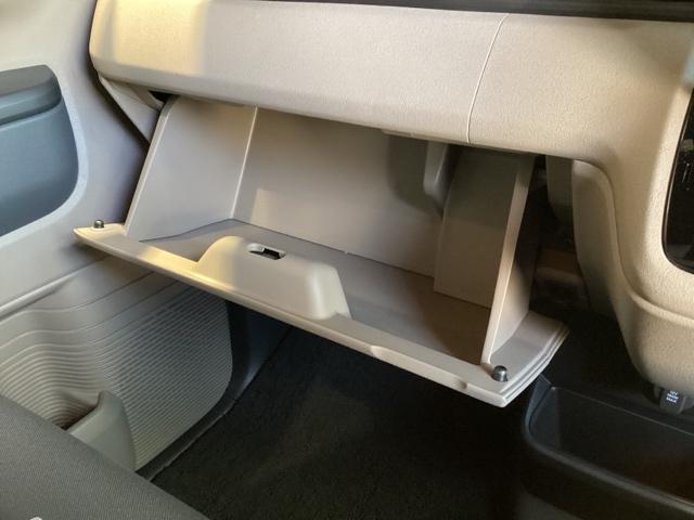 N-BOX ベースグレード 純正ナビ ETC 前後ドラレコ マルチビューカメラ 両側電動スライドドア オートリトラミラー フロントシートヒーター シートバックテーブル ツートンカラー(22枚目)