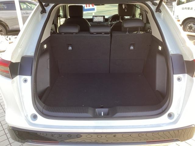 ヴェゼル e:HEVZ 純正コネクトナビ ETC パワーテールゲート プッシュスタート本革巻きステアリング 純正18インチアルミホイル 元デモカー(28枚目)