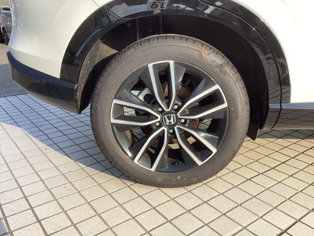 ヴェゼル e:HEVZ 純正コネクトナビ ETC パワーテールゲート プッシュスタート本革巻きステアリング 純正18インチアルミホイル 元デモカー(34枚目)