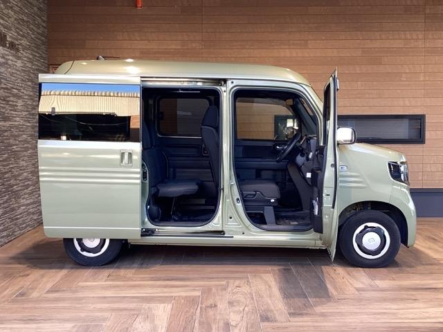 Ｎ－ＶＡＮ＋スタイル ファン・ホンダセンシング　純正ナビ　ＥＴＣ　フロントドラレコ　プッシュスタート　ホンダセンシング　ＬＥＤヘッドライト　電動格納カラードドアミラーフロントシートアームレスト（5枚目）