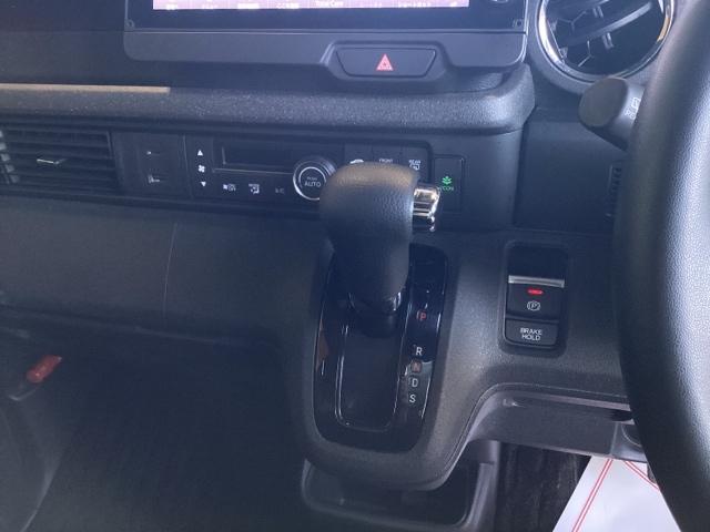 N-BOXカスタム ターボ 純正ナビ ETC フロントドラレコ リヤ席モニター 両側電動スライドドア 本革巻きステアリング パドルシフト フロントシートヒーターシートバックテーブル オートリトラミラー タバコ臭有(16枚目)