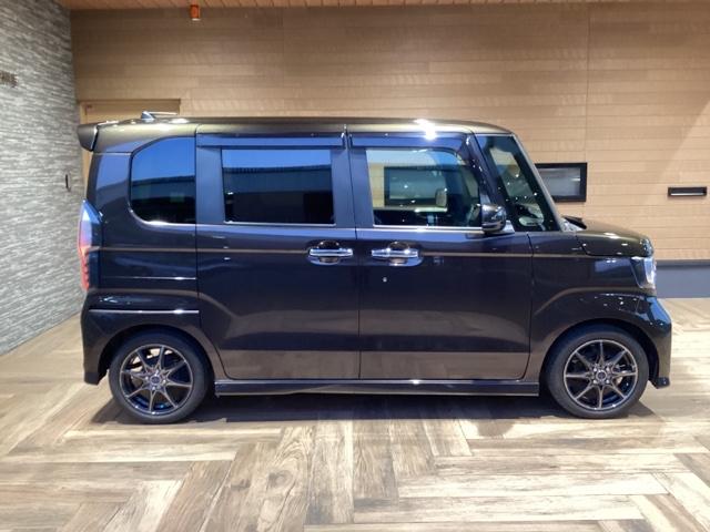 N-BOXカスタム G・Lホンダセンシング 純正ナビ ETC サイドエアバッグ+カーテンエアバッグ オートリトラミラー 両側電動スライドドア フロントシートヒーター 純正14インチアルミホイル ホンダセンシング(4枚目)