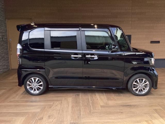 Ｎ－ＢＯＸカスタム Ｌ　純正ナビ　ＥＴＣ　フロントドラレコ　サイドエアバッグ＋カーテンエアバッグ　フロントシートヒーター　シートバックテーブル　プラズマクラスター技術搭載フルオートエアコン　純正１４インチアルミホイル（4枚目）