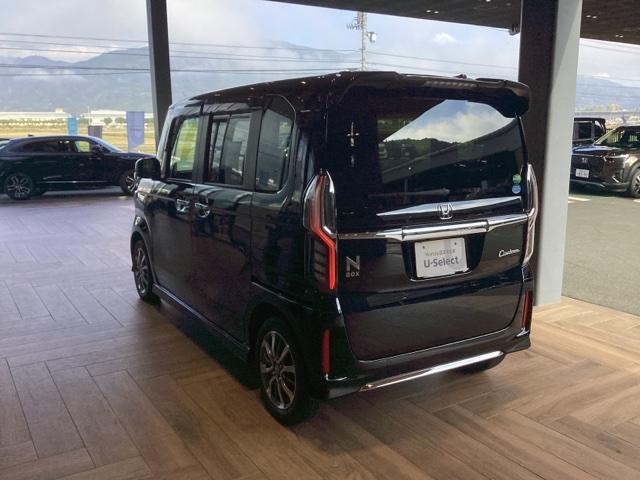 Ｎ－ＢＯＸカスタム Ｌ　純正ナビ　ＥＴＣ　フロントドラレコ　サイドエアバッグ＋カーテンエアバッグ　フロントシートヒーター　シートバックテーブル　プラズマクラスター技術搭載フルオートエアコン　純正１４インチアルミホイル（9枚目）