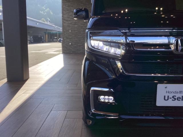 Ｎ－ＢＯＸカスタム Ｌ　純正ナビ　ＥＴＣ　フロントドラレコ　サイドエアバッグ＋カーテンエアバッグ　フロントシートヒーター　シートバックテーブル　プラズマクラスター技術搭載フルオートエアコン　純正１４インチアルミホイル（10枚目）