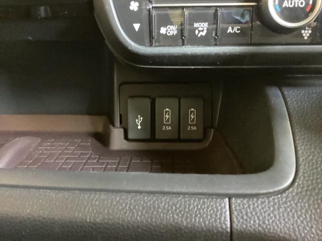 Ｎ－ＢＯＸカスタム Ｌ　純正ナビ　ＥＴＣ　フロントドラレコ　サイドエアバッグ＋カーテンエアバッグ　フロントシートヒーター　シートバックテーブル　プラズマクラスター技術搭載フルオートエアコン　純正１４インチアルミホイル（18枚目）