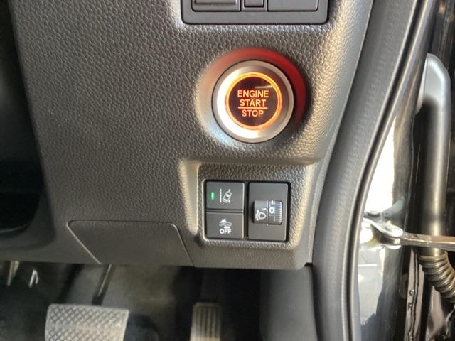 Ｎ－ＢＯＸカスタム Ｌ　純正ナビ　ＥＴＣ　フロントドラレコ　サイドエアバッグ＋カーテンエアバッグ　フロントシートヒーター　シートバックテーブル　プラズマクラスター技術搭載フルオートエアコン　純正１４インチアルミホイル（20枚目）