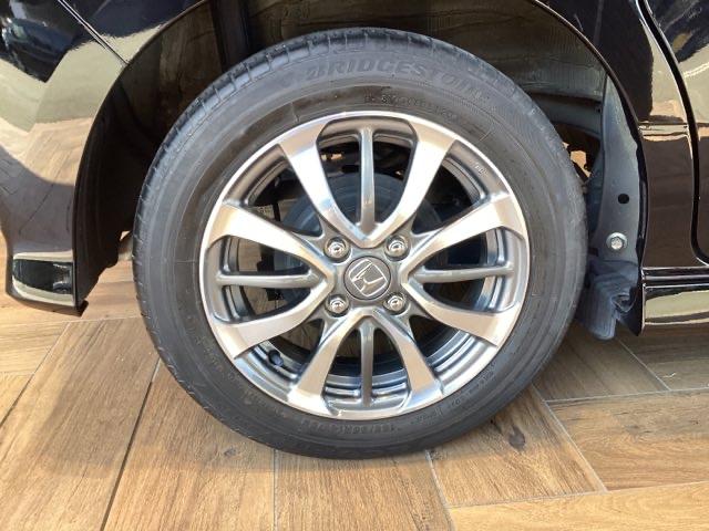 Ｎ－ＢＯＸカスタム Ｌ　純正ナビ　ＥＴＣ　フロントドラレコ　サイドエアバッグ＋カーテンエアバッグ　フロントシートヒーター　シートバックテーブル　プラズマクラスター技術搭載フルオートエアコン　純正１４インチアルミホイル（33枚目）