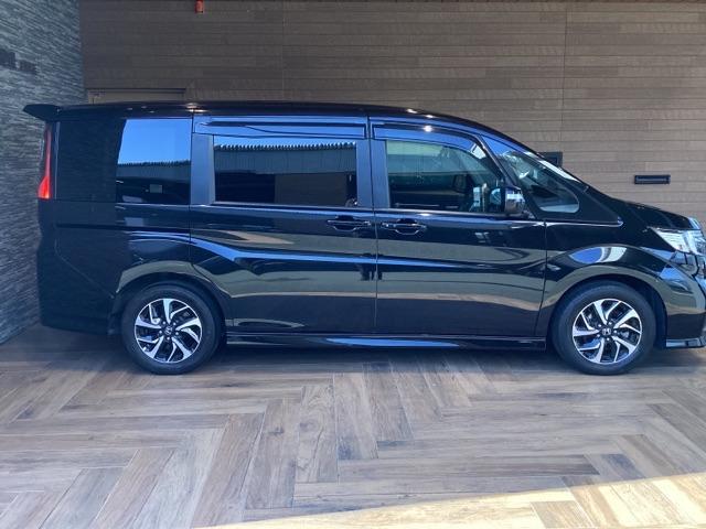 ステップワゴンスパーダ スパーダホンダセンシング 純正ナビ ETC フロントドラレコ 地デジ わくわくゲート2列目ベンチシート(8人乗り) 純正16インチアルミホイール(4枚目)