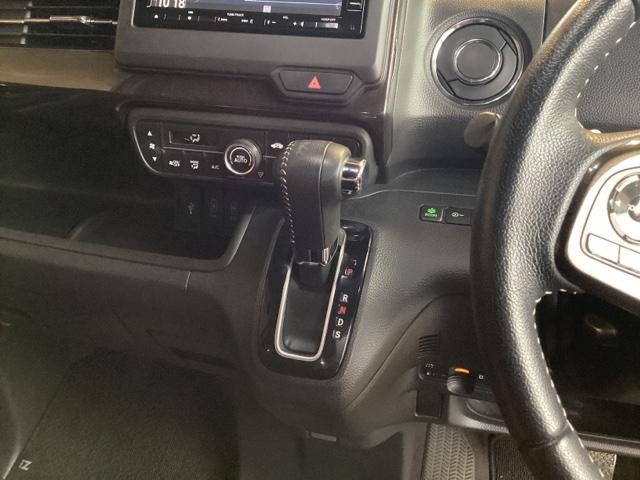 Ｎ－ＢＯＸカスタム Ｇ・ＥＸターボホンダセンシング　純正ナビ　地デジ　ミュージックラック　ＥＴＣ　フロントドラレコサイドエアバッグ＋カーテンエアバッグ　両側電動スライドドア助手席スーパースライドシート　フロントシートヒーター（12枚目）