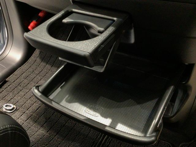 フリード＋ クロスターブラックスタイル　デモカーＵＰ・ＬＥＤ・フルセグ・メモリナビ・純正ドラレコ・純正ＡＷ・ＥＴＣ（34枚目）