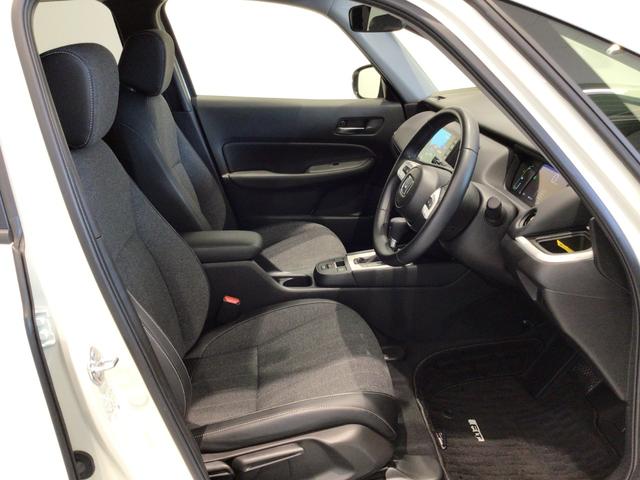 フィット ｅ：ＨＥＶホーム　デモカーＵＰ・ＬＥＤ・フルセグ・ＤＶＤ・ホンダＣＯＮＮＥＣＴ・ＥＴＣ（15枚目）