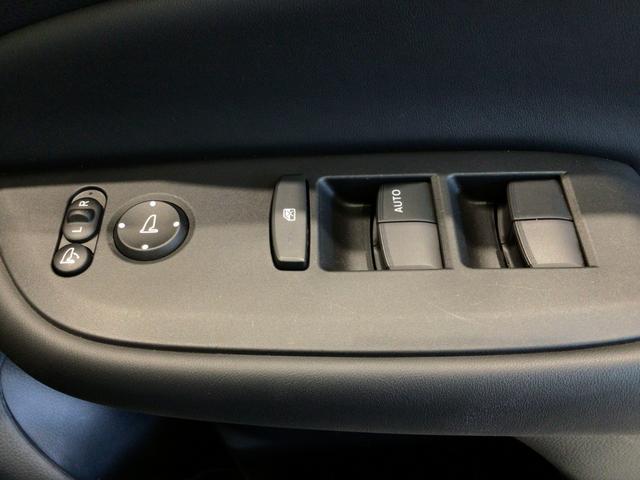 フィット ｅ：ＨＥＶホーム　デモカーＵＰ・ＬＥＤ・フルセグ・ＤＶＤ・ホンダＣＯＮＮＥＣＴ・ＥＴＣ（29枚目）