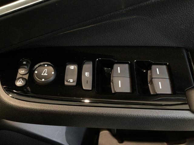 ヴェゼル ｅ：ＨＥＶＺ　ＬＥＤ・フルセグ・メモリナビ・バックカメラ・純正ＡＷ・ＥＴＣ・シートヒーター（32枚目）