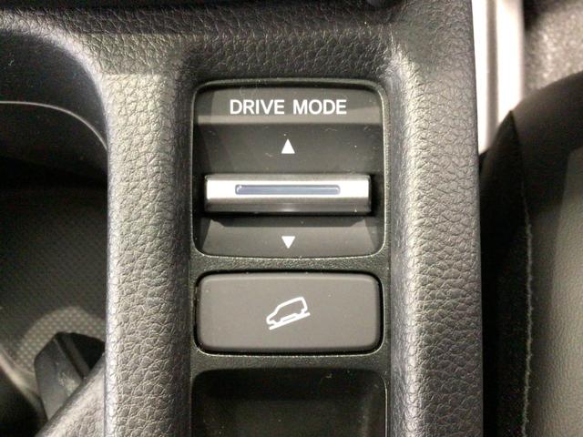 ヴェゼル e:HEVZ LED・メモリナビ・マルチビューカメラ・純正AW・ホンダCONNECT(30枚目)