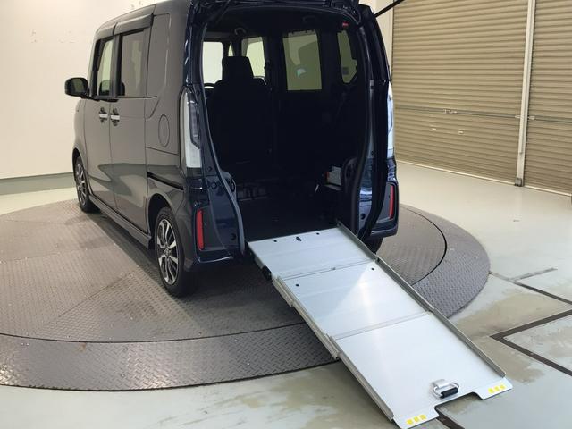 N-BOXカスタム スロープ デモカーUP・車いすスロープ・LED・フルセグ・メモリナビ・純正AW・ETC(5枚目)