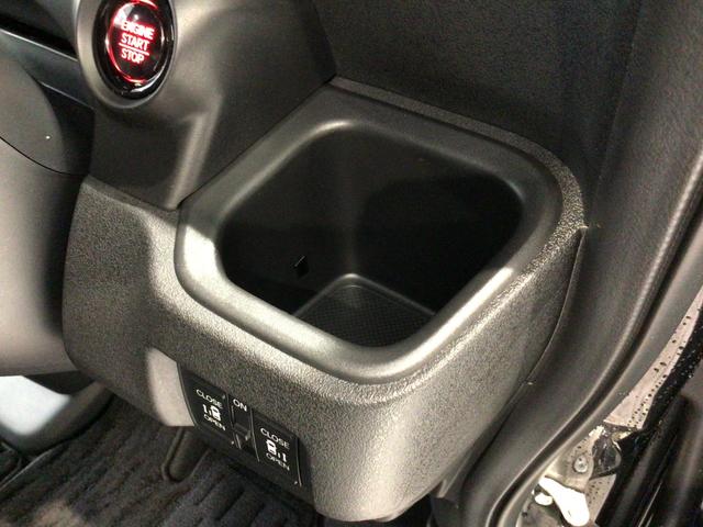 N-BOXカスタム スロープ デモカーUP・車いすスロープ・LED・フルセグ・メモリナビ・純正AW・ETC(39枚目)