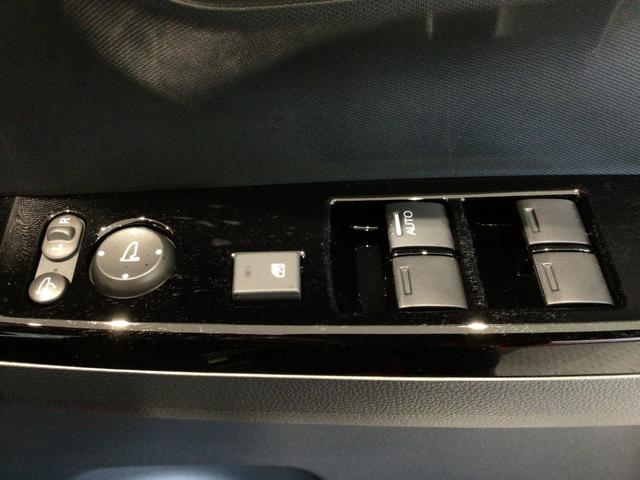 Ｎ－ＯＮＥ オリジナル　ＬＥＤ・フルセグ・メモリナビ・ＤＶＤ・バックカメラ・ＥＣＯＮスイッチ・ＥＴＣ（27枚目）