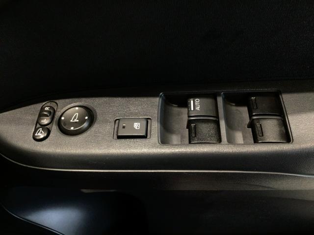 Ｎ－ＯＮＥ Ｇ・Ｌパッケージ　ＨＩＤ・ディスプレイオーディオ・スマートキー・パワーウインドウ・ＥＴＣ（25枚目）