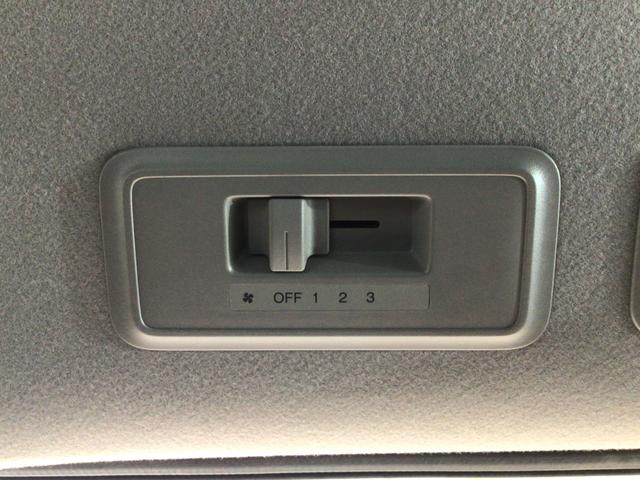 ステップワゴンスパーダ スパーダホンダセンシング　ＬＥＤ・フルセグ・メモリナビ・ＤＶＤ・ＣＤ・バックカメラ・純正ＡＷ・ＥＴＣ（28枚目）