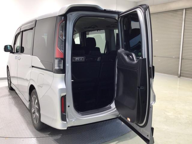 ステップワゴンスパーダ スパーダホンダセンシング　ＬＥＤ・フルセグ・メモリナビ・ＤＶＤ・ＣＤ・バックカメラ・純正ＡＷ・ＥＴＣ（5枚目）