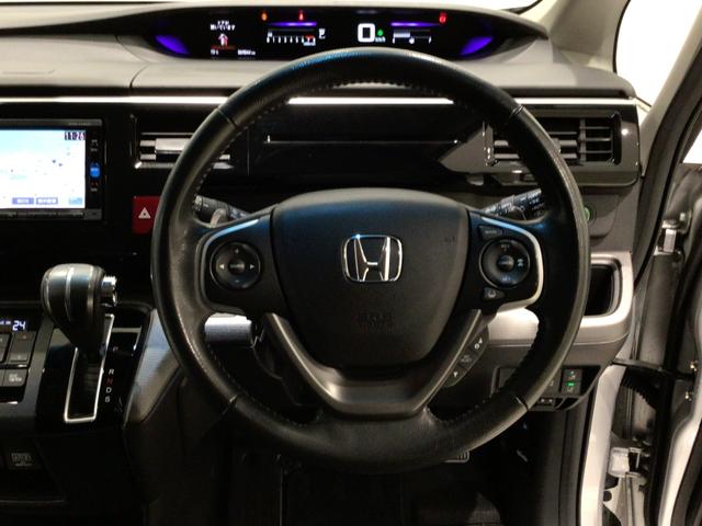 ステップワゴンスパーダ スパーダホンダセンシング　ＬＥＤ・フルセグ・メモリナビ・ＤＶＤ・ＣＤ・バックカメラ・純正ＡＷ・ＥＴＣ（17枚目）